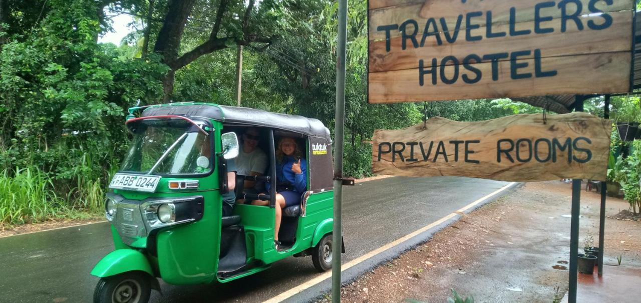 The Traveller'S Hostel & Private Rooms Sigiriya Dış mekan fotoğraf